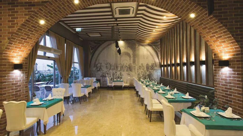 Water Side Resort & Spa 